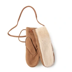 UGG exposed mitten chestnut